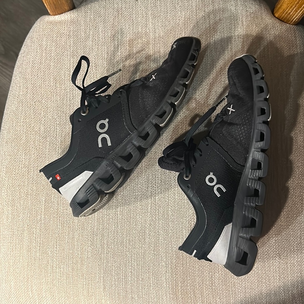 On Cloud x3 women’s size 8